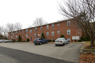 Princeton Place Apartments in North Providence, RI - Building Photo - Building Photo