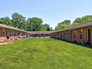 Kensington Manor in Marion, OH - Foto de edificio - Building Photo