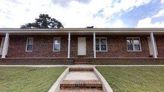 279 Crabapple Cir, Unit 107