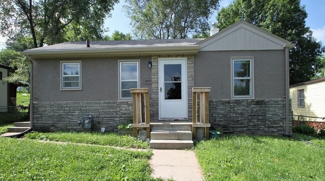 property at 2119 Monroe St
