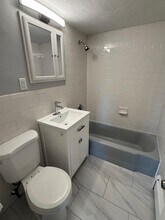 21 Warren St, Unit 2-4 in Waltham, MA - Building Photo - Building Photo