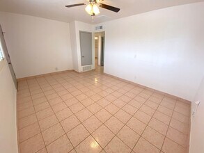 2117 Pittsburg Ave-Unit -Unit A in El Paso, TX - Building Photo - Building Photo
