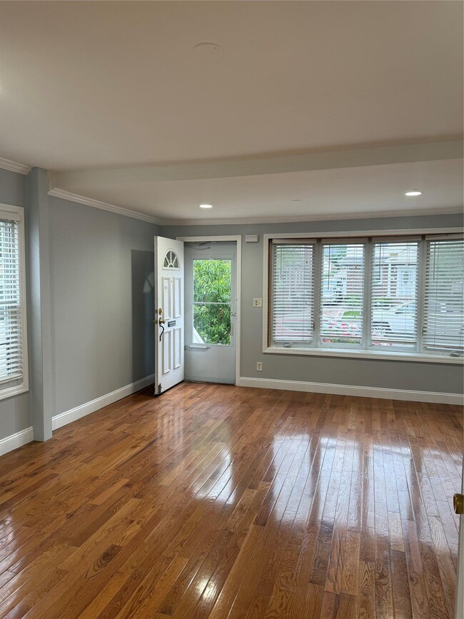 84-68 258th St in Queens, NY - Building Photo - Building Photo