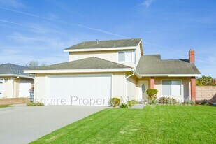 1170 Novato Dr in Oxnard, CA - Building Photo