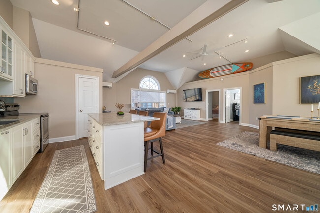 50 York St in Guilford, CT - Building Photo - Building Photo