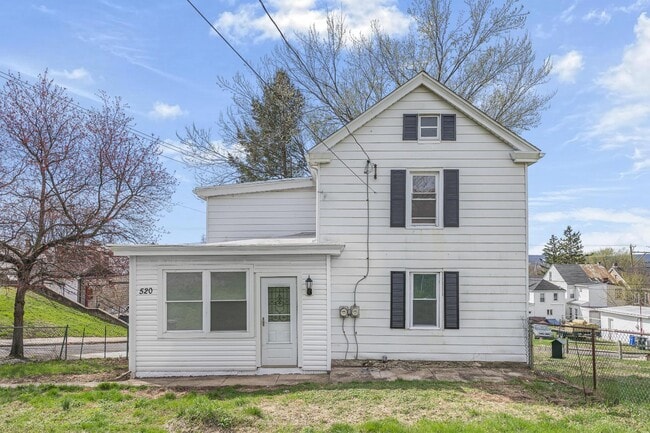 520 Lincoln Ave in Pottstown, PA - Building Photo - Building Photo