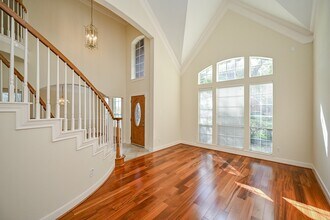 1547 Lakeside Enclave Dr in Houston, TX - Building Photo - Building Photo