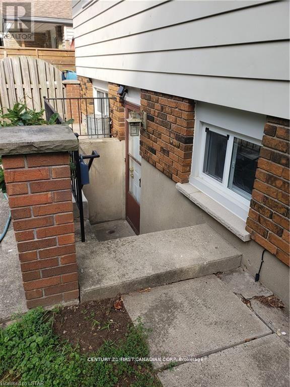 39 Patience Crescent in London, ON - Building Photo - Building Photo