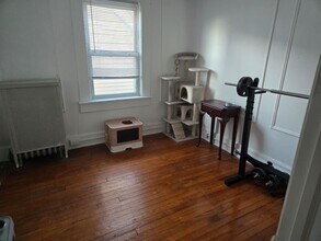 144-146 Mapes Avenue, 3 in Newark, NJ - Foto de edificio - Building Photo