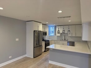 2223 W Washington Blvd, Unit G in Chicago, IL - Building Photo - Building Photo
