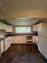 80 E 18th St in Holland, MI - Building Photo - Building Photo
