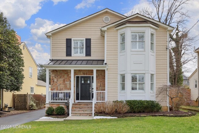 property at 105 Black Point Rd