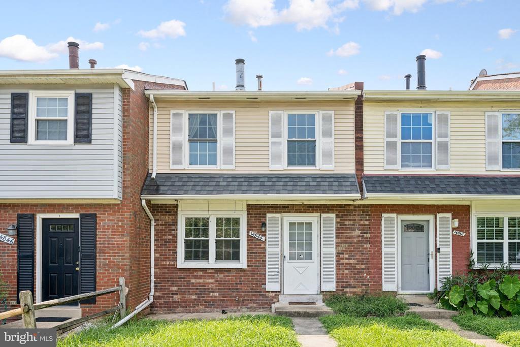 14844 Cherrydale Dr in Woodbridge, VA - Building Photo