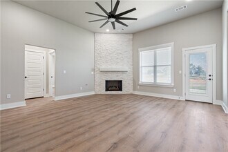 7006 SW Orange Ave in Bentonville, AR - Building Photo - Building Photo