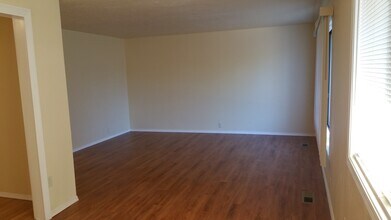 3617 Silverstone Dr NE in Salem, OR - Building Photo - Building Photo