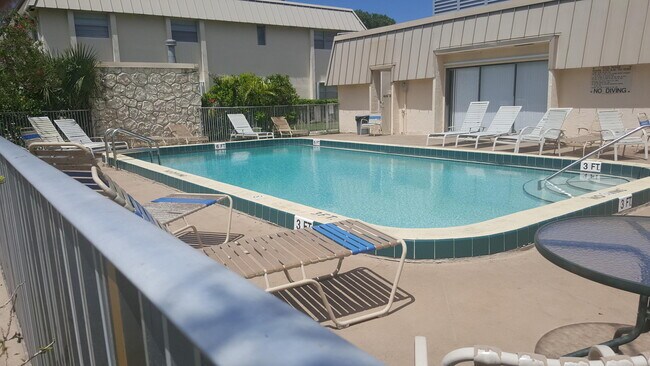 10821 N Military Trl-Unit -6 in West Palm Beach, FL - Building Photo - Building Photo