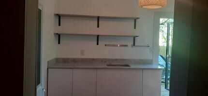 215 Kings Ct in San Antonio, TX - Building Photo - Building Photo