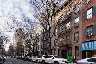 323 East 78th Street in New York, NY - Building Photo - Building Photo