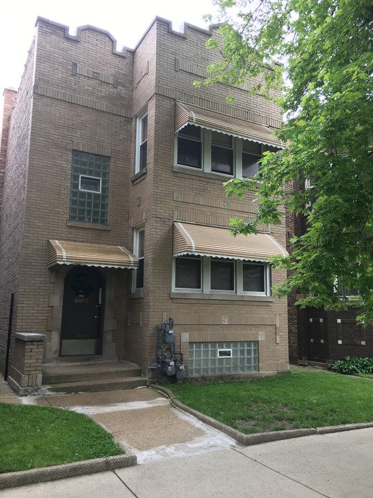 4865 W Concord Pl, Unit 2 in Chicago, IL - Building Photo