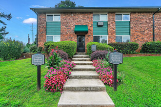 Cobbs Creek Apartment Homes in Decatur, GA - Building Photo - Building Photo