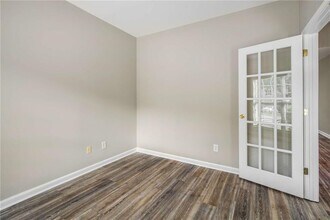 320 Pintail Ct in Suwanee, GA - Building Photo - Building Photo