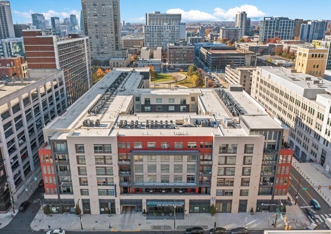 322 on North Broad in Philadelphia, PA - Foto de edificio - Building Photo