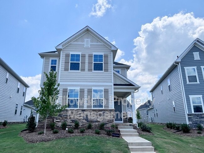property at 909 Crossbill Dr