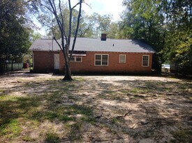 1876 Washburn St in Macon, GA - Building Photo