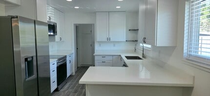 125 Farrell Ave in Gilroy, CA - Foto de edificio - Building Photo