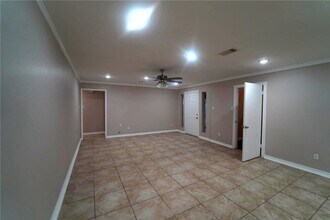 5110 Michael Dr in Houston, TX - Building Photo - Building Photo