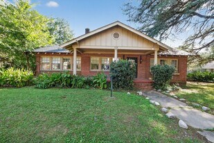 322 Arlington Ave in Jackson, TN - Building Photo