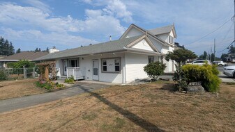31819 Old Yale Rd in Abbotsford, BC - Building Photo