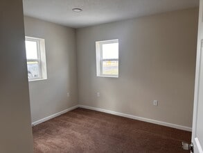 304 Gleason Ave in Van Wert, OH - Building Photo - Building Photo