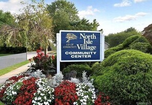 37 El Camino Ct in Coram, NY - Building Photo