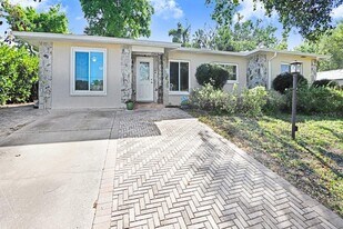 6703 N River Blvd in Tampa, FL - Building Photo