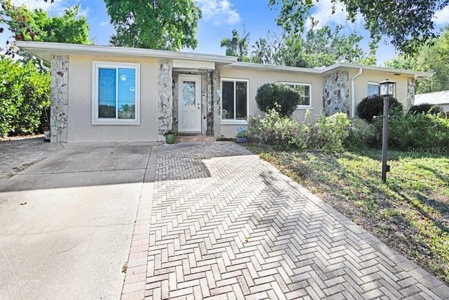 property at 6703 N River Blvd