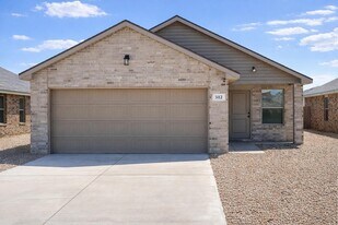 312 E 76th St in Lubbock, TX - Building Photo