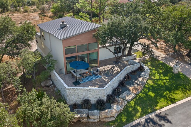 property at 820 Broken Arrow