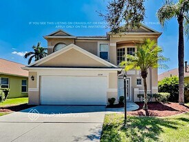 12044 Winding Woods Way in Lakewood Ranch, FL - Building Photo