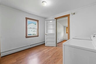 17 Windy Meadows Dr in Manchester, ME - Building Photo - Building Photo