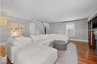 910 E Hamilton Ave in Tampa, FL - Building Photo - Building Photo