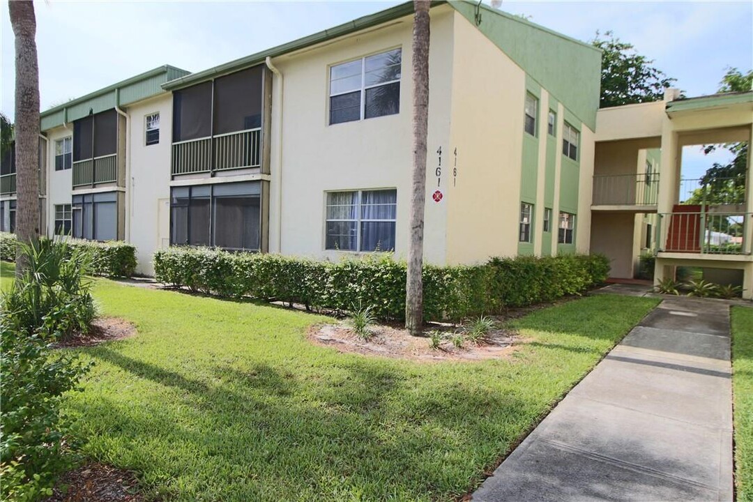 4161 NW 90th Ave, Unit 106 in Coral Springs, FL - Building Photo