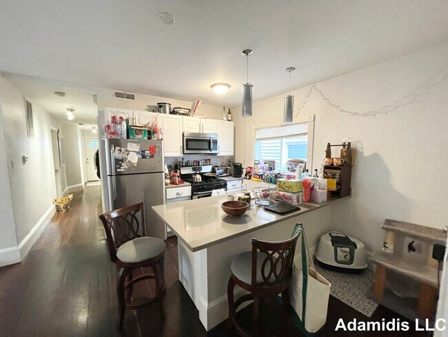 31 Rawson St, Unit 32-2 in Boston, MA - Building Photo - Building Photo