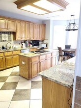 1521 Parkwood Dr in Carrollton, TX - Building Photo - Building Photo