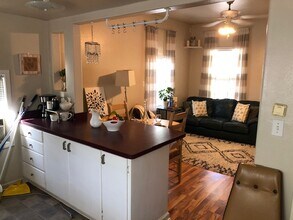 1802 Laurel St in Chico, CA - Building Photo - Building Photo