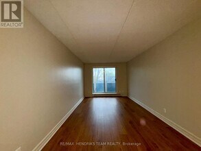 16 Capner St in St Catharines, ON - Building Photo - Building Photo