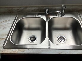 329 S 40th Pl in Springfield, OR - Building Photo