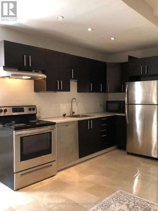 19 Tyndall Ave in Toronto, ON - Building Photo - Building Photo