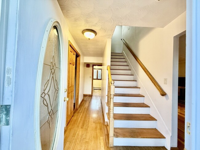 19 Keans Rd in Burlington, MA - Building Photo - Building Photo