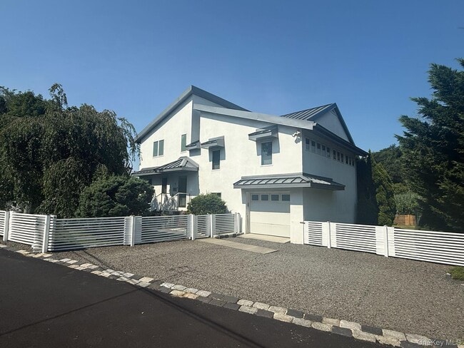 property at 1 Dale St